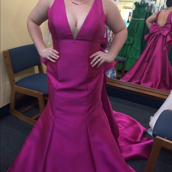 Prom Dress - Picture 3 of 4